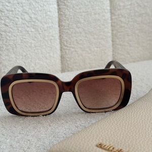 Cult Gaia Meira Sunglasses in Tortoise